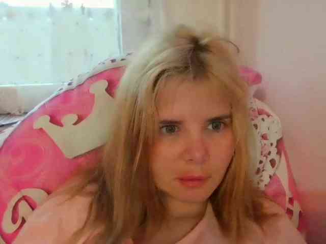 ElenaPleasure webcam