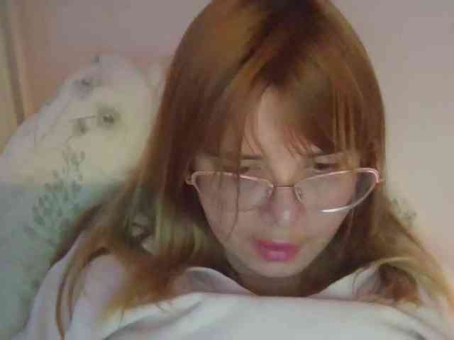 ElenaPleasure webcam