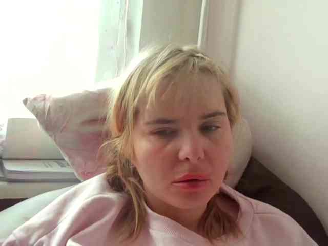 ElenaPleasure webcam