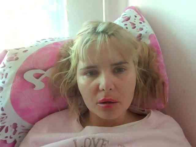 ElenaPleasure webcam