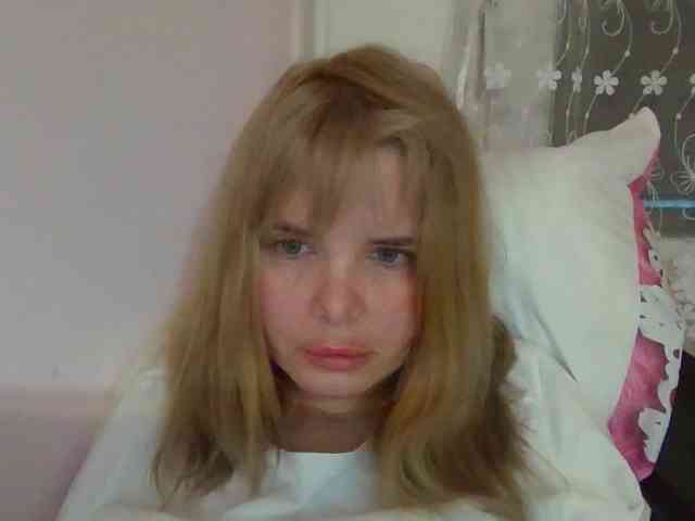 ElenaPleasure webcam