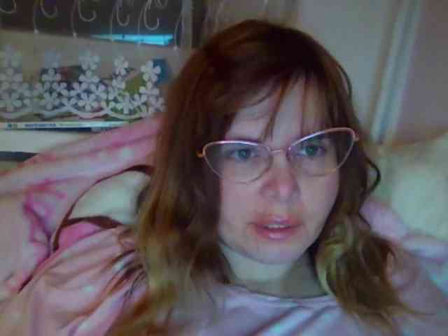 ElenaPleasure webcam