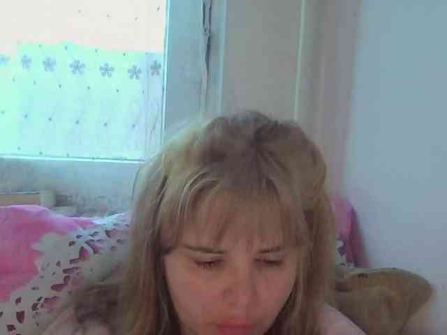 ElenaPleasure webcam