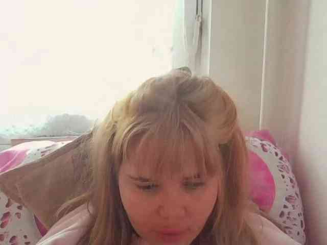 ElenaPleasure webcam