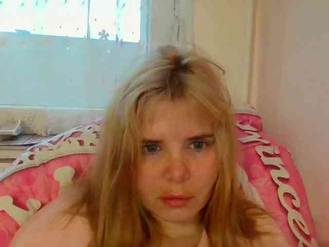 ElenaPleasure webcam
