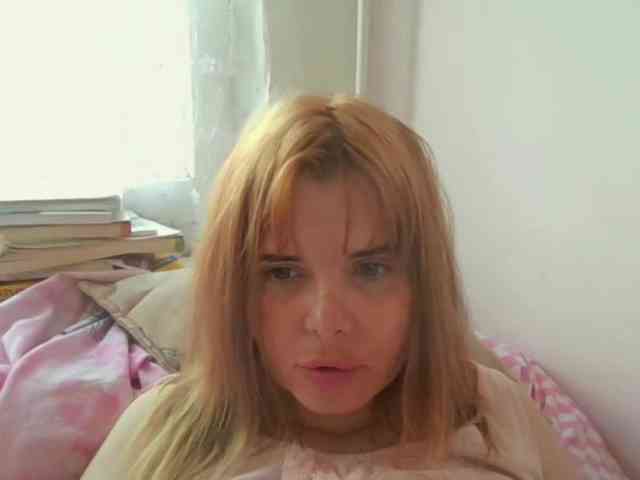 ElenaPleasure webcam