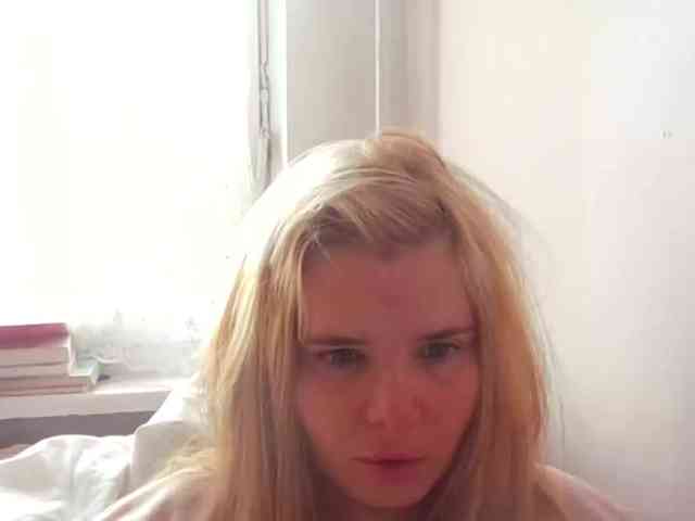 ElenaPleasure webcam