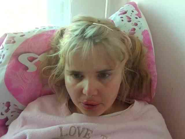 ElenaPleasure webcam