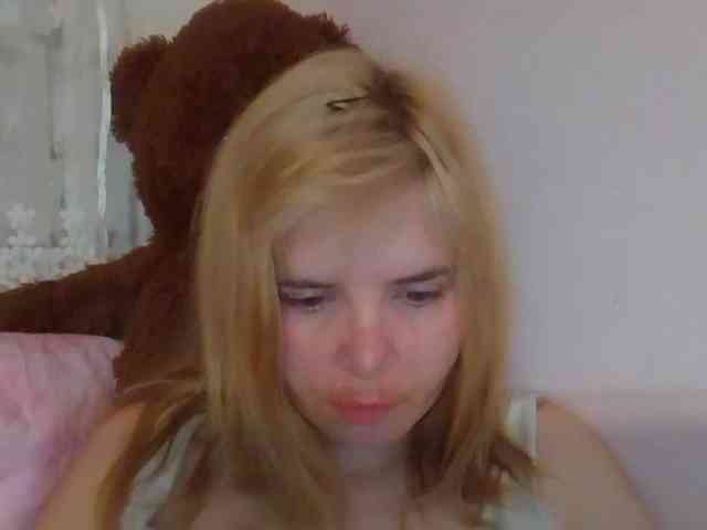 ElenaPleasure webcam