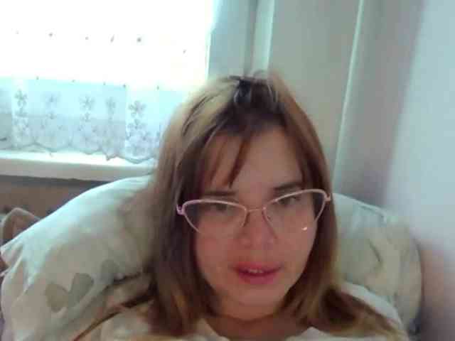 ElenaPleasure webcam