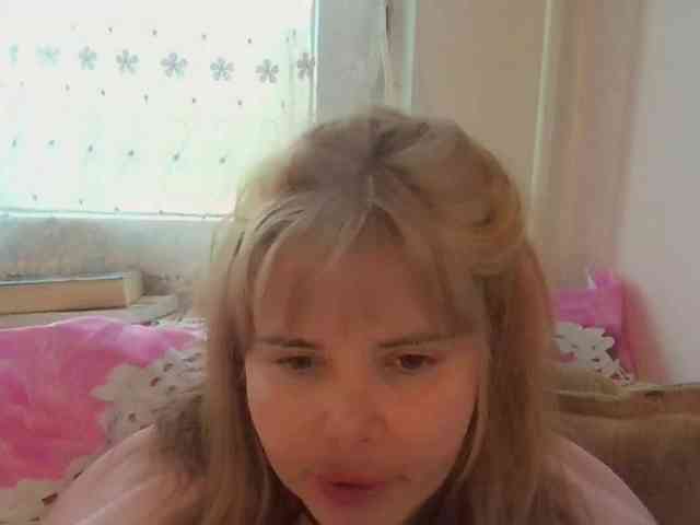 ElenaPleasure webcam