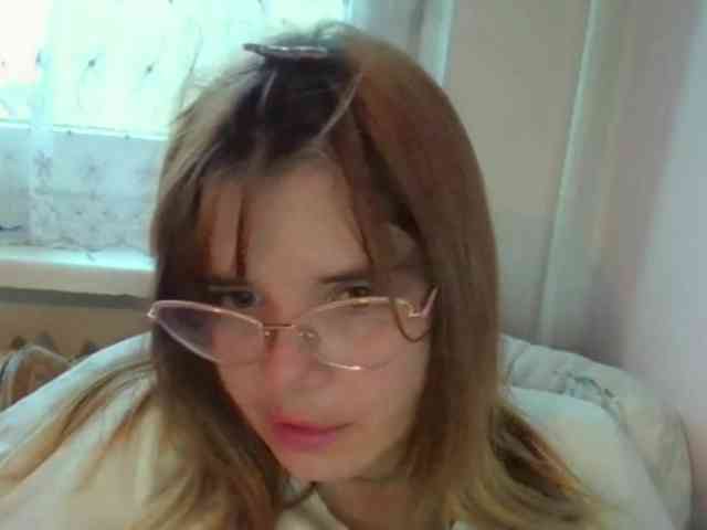 ElenaPleasure webcam