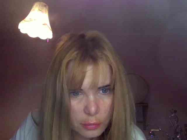 ElenaPleasure webcam