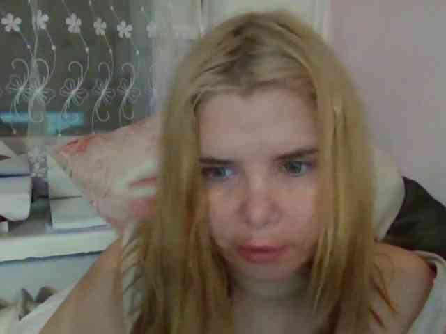 ElenaPleasure webcam