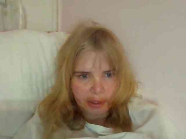 ElenaPleasure webcam