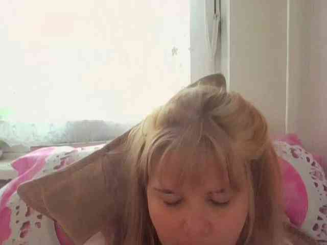 ElenaPleasure webcam