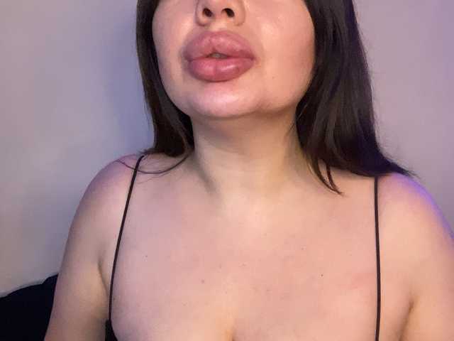 VikaSpace's BongaCams show and profile