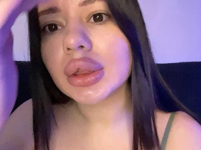 VikaSpace's BongaCams show and profile