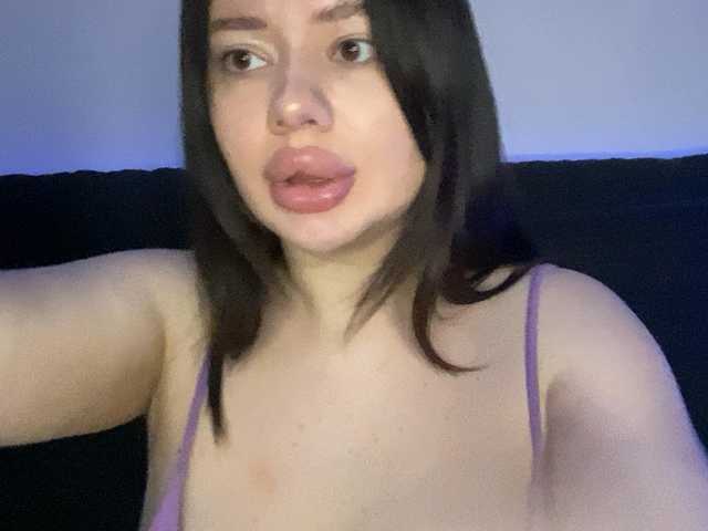 VikaSpace's BongaCams show and profile