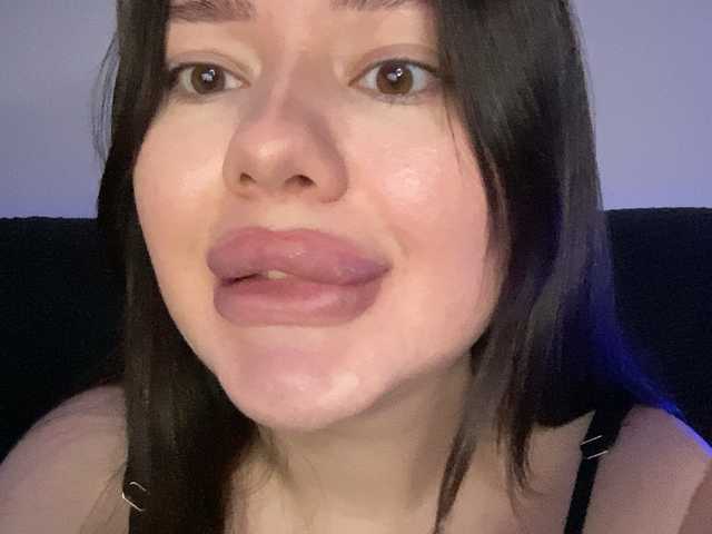 VikaSpace's BongaCams show and profile