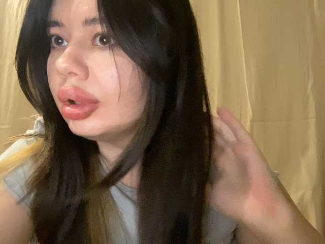 VikaSpace – webcam model profile photo