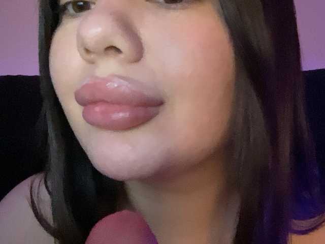 VikaSpace's BongaCams show and profile