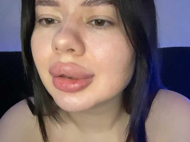 VikaSpace's BongaCams show and profile