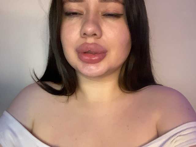 VikaSpace – webcam model profile photo