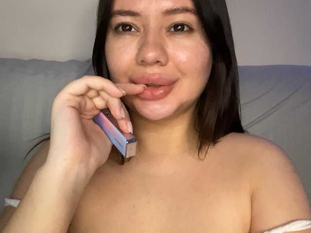 VikaSpace's BongaCams show and profile