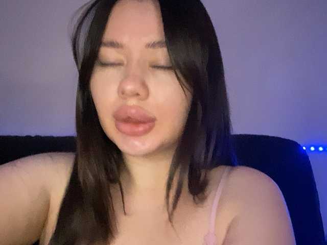 VikaSpace's BongaCams show and profile