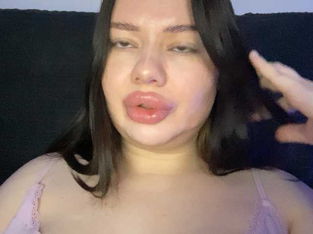 VikaSpace's BongaCams show and profile