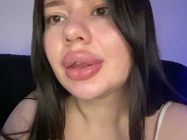 VikaSpace's BongaCams show and profile