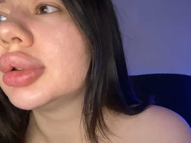 VikaSpace's BongaCams show and profile