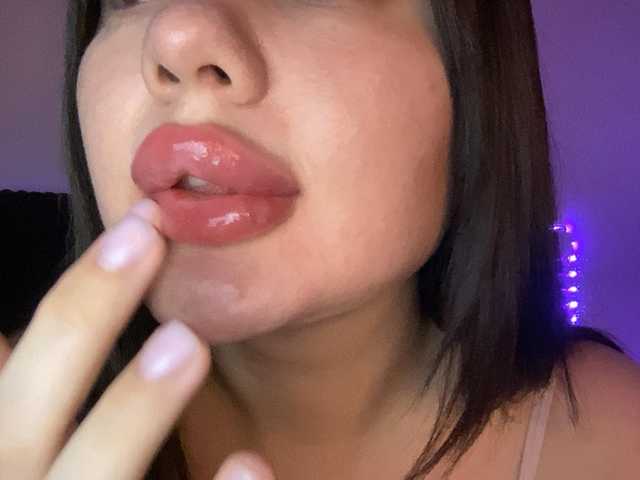 VikaSpace's BongaCams show and profile