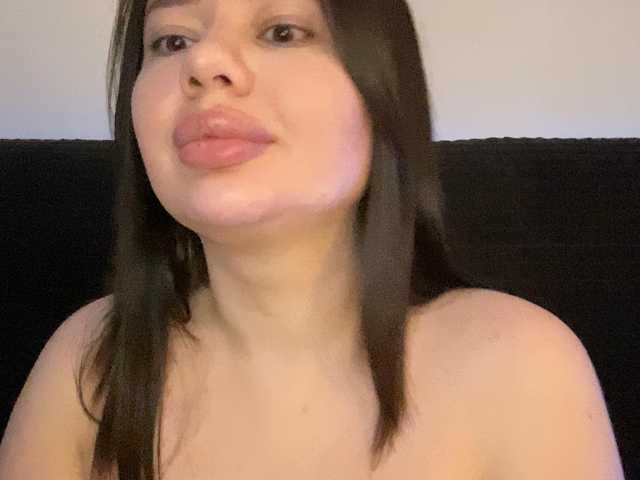 VikaSpace's BongaCams show and profile