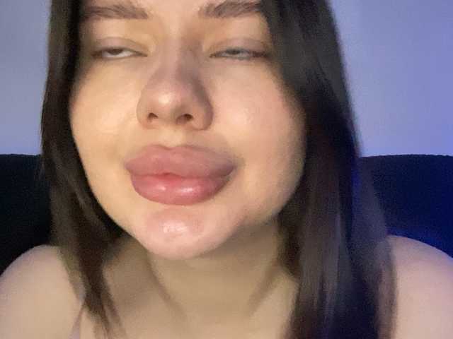 VikaSpace's BongaCams show and profile