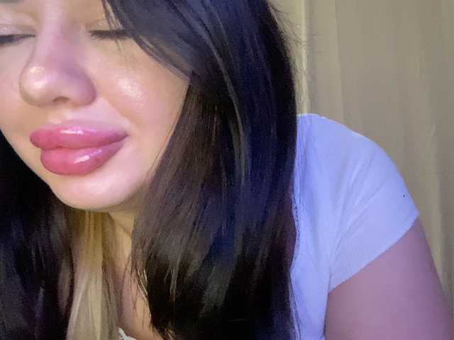 VikaSpace from BongaCams is Freechat