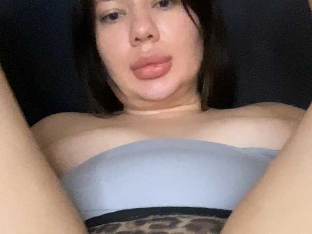 VikaSpace's BongaCams show and profile