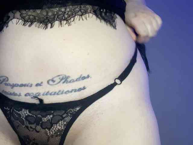 VikaSpace Live Webcam on BongaCams