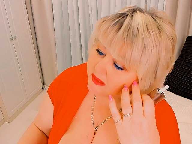 XBIGTITSXX's BongaCams show and profile