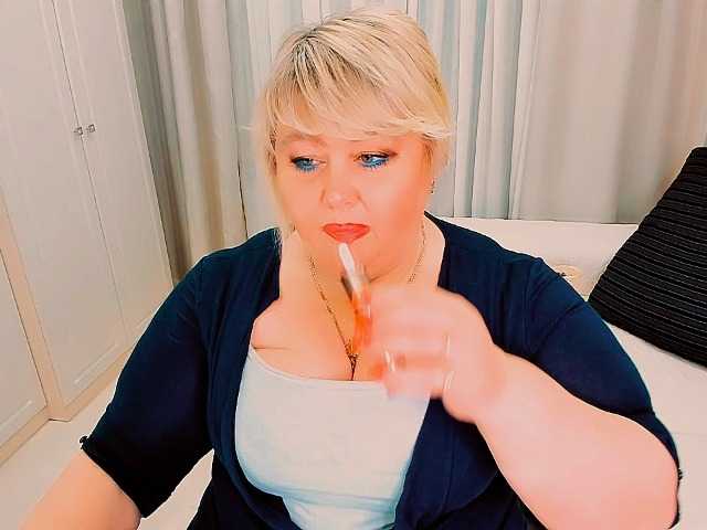 XBIGTITSXX's BongaCams show and profile