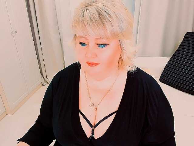 XBIGTITSXX's BongaCams show and profile