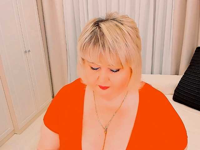 XBIGTITSXX's BongaCams show and profile