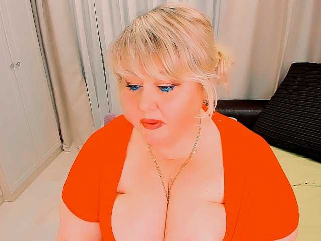 XBIGTITSXX's BongaCams show and profile