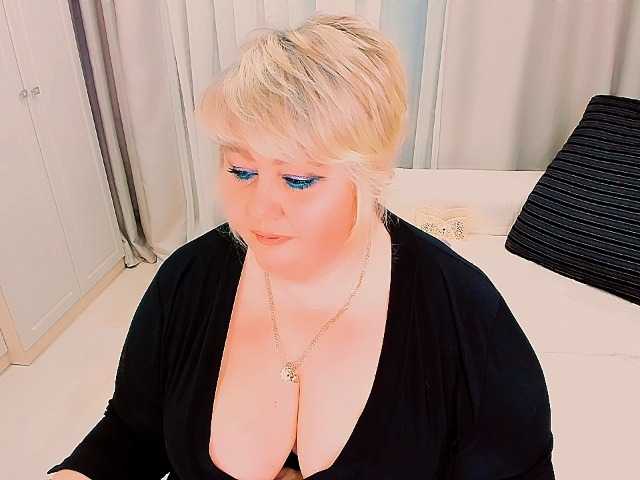 XBIGTITSXX's BongaCams show and profile