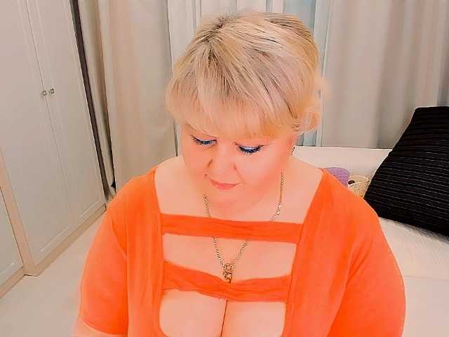 XBIGTITSXX's BongaCams show and profile