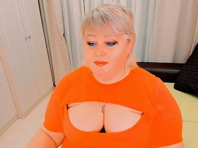 XBIGTITSXX's BongaCams show and profile