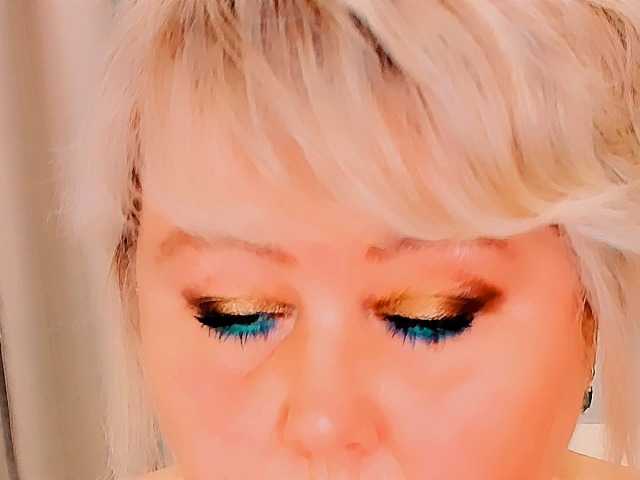  XBIGTITSXX chat room