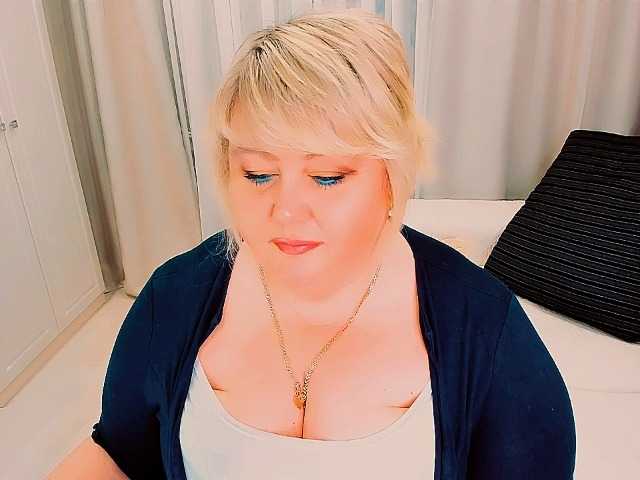 XBIGTITSXX's BongaCams show and profile