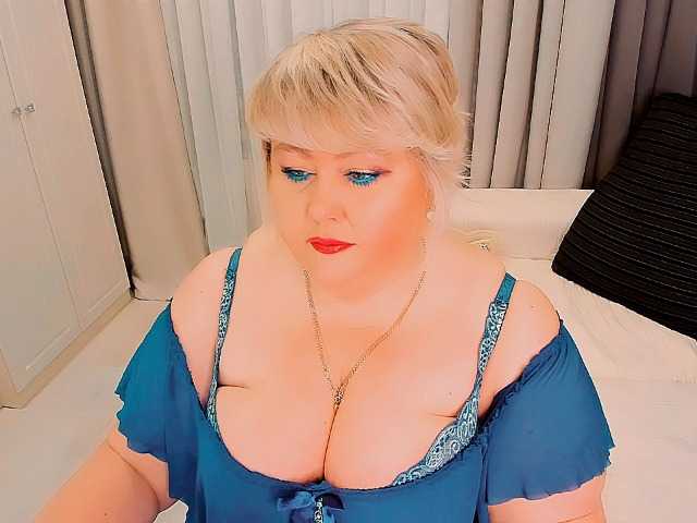 XBIGTITSXX's BongaCams show and profile